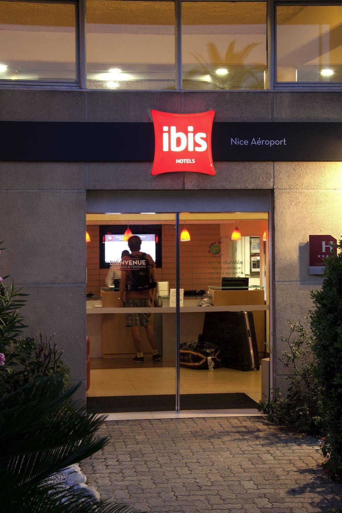 ibis Nice Aéroport Promenade des Anglais Esterno foto