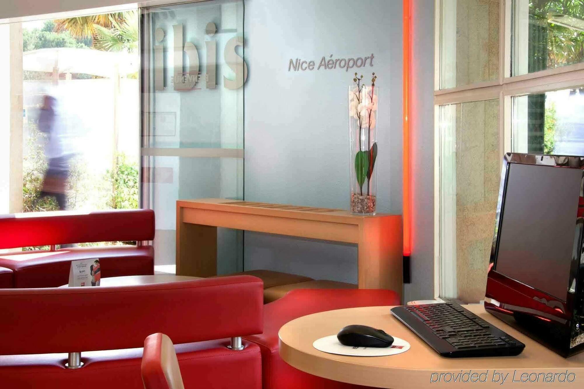 ibis Nice Aéroport Promenade des Anglais Esterno foto